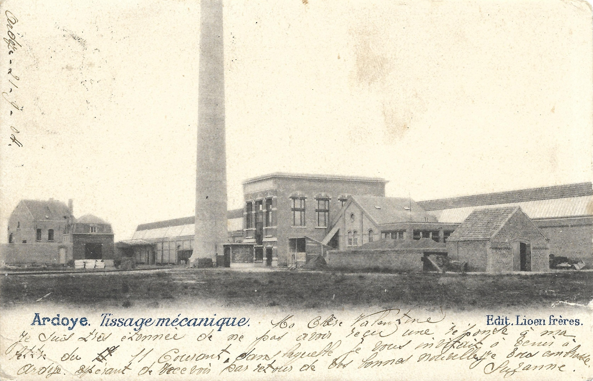 L’usine de tissage De Bal à Ardooie, où furent détenus des prisonniers russes puis italiens │ carte postale circulée le 22.9.1904 │ col. pdgit1918